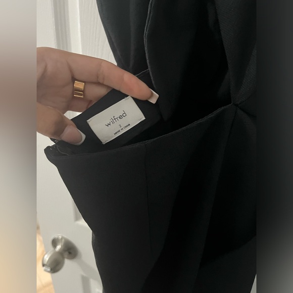 Aritzia Wilfred dress - Picture 3 of 3